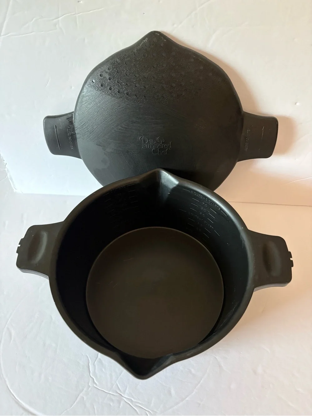 The Pampered Chef Micro Chef Micro Cooker Steamer 2 QT 8 Cups